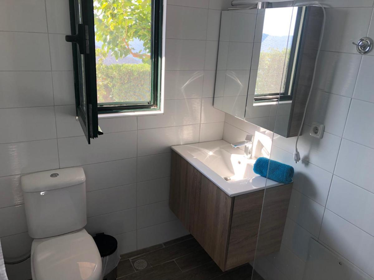 Luxus Tholos Bay Екстериор снимка